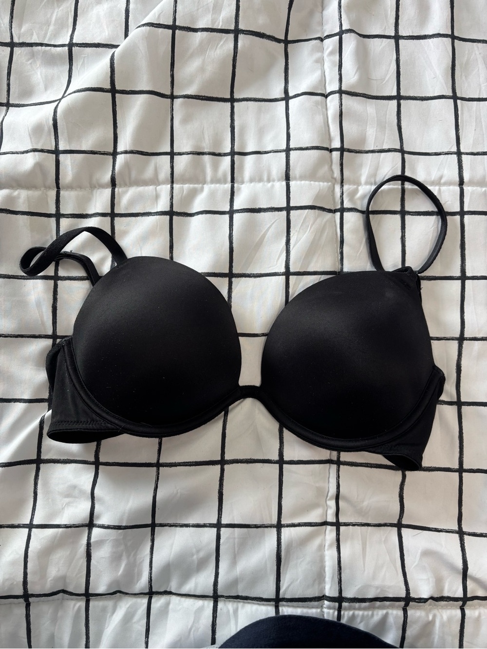 PINK Victoria's Secret Black Padded T-Shirt Bra